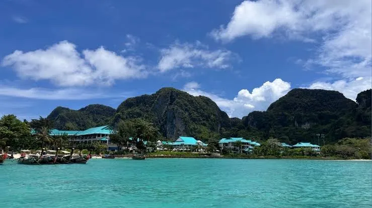 Thailand Cuts Visa-Free Stay for Tourists From 60 Days to 30 Days, Including India Thailand Cuts Visa-Free Stay for Tourists From 60 Days to 30 Days, Including India